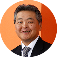代表取締役社⻑ 川名 陽⼀